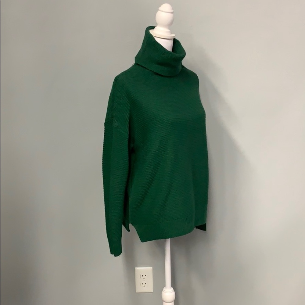 Sweater - Picture 3 of 4